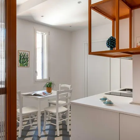 Canceddi & Terrace ゲストハウス 4*